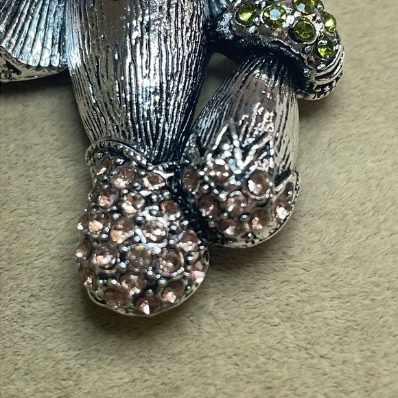 Green Rhinestone Mushroom Brooch - Picture 3 of 5
